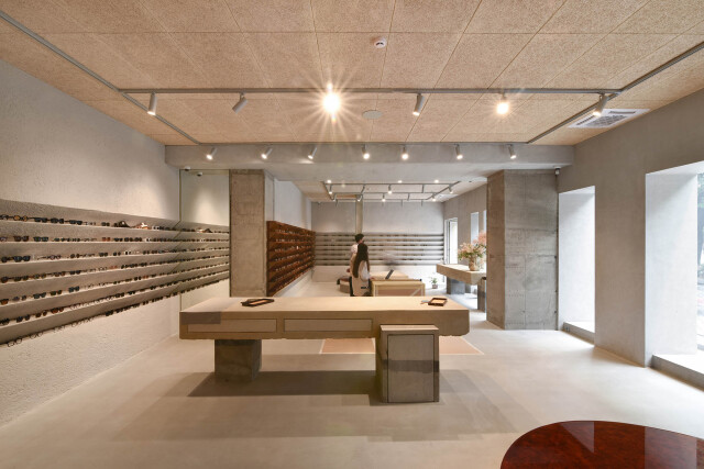 Matude Cewood Acoustic Panels Ceiling Retail Store 01